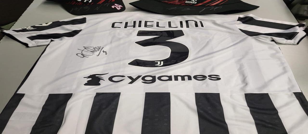 Maglia autografata di Chiellini